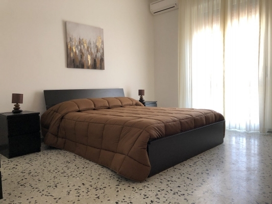 Matrimoniale scura  letto